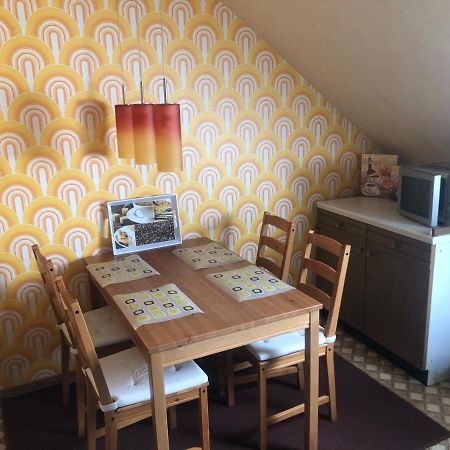 Ironico Homestay 4 Schlafzimmer Ferienwohnung 100 M2 Nahe Bostalsee Eisen  Ngoại thất bức ảnh