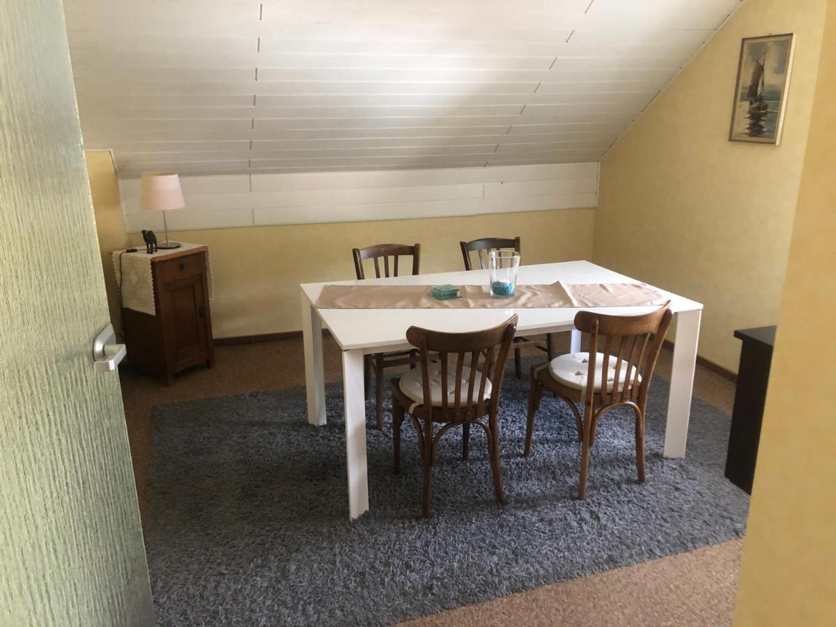 Ironico Homestay 4 Schlafzimmer Ferienwohnung 100 M2 Nahe Bostalsee Eisen  Ngoại thất bức ảnh